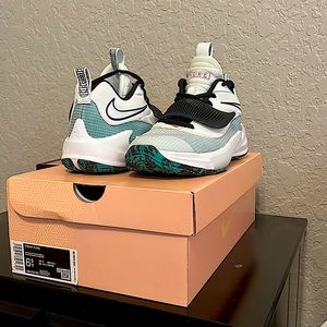 gianni’s antetokounmpo FREAK 3 (gs) 6.5y